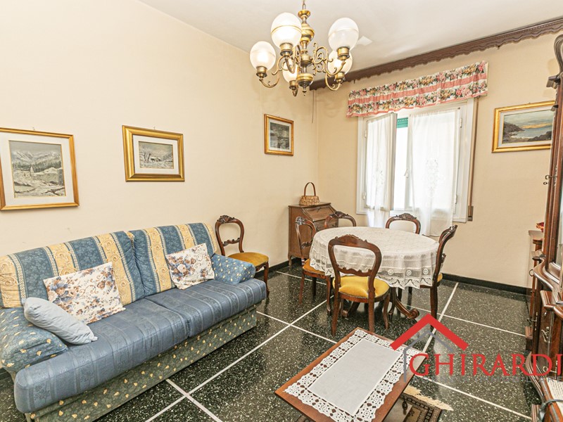 Appartamento in Affitto a Genova, zona Sestri Ponente, 700€, 96 m², arredato