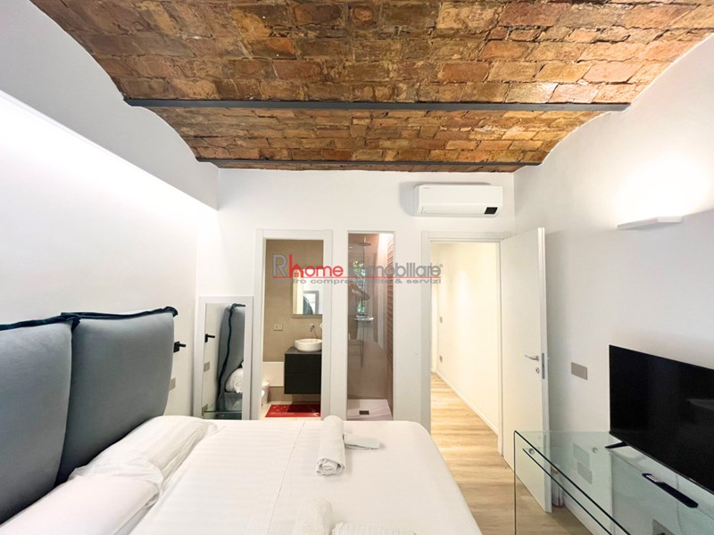 Bilocale in Vendita a Roma, 295'000€, 68 m², arredato