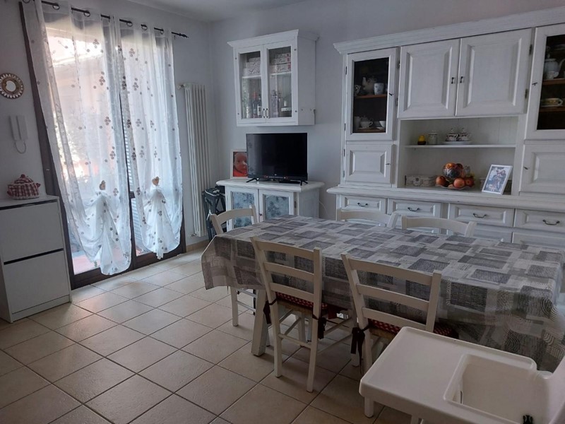 Trilocale in Vendita a Bientina, 159'000€, 72 m², arredato, con Box