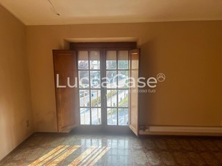 Quadrilocale in Vendita a Lucca, zona Sant'Anna, 175'000€, 76 m²