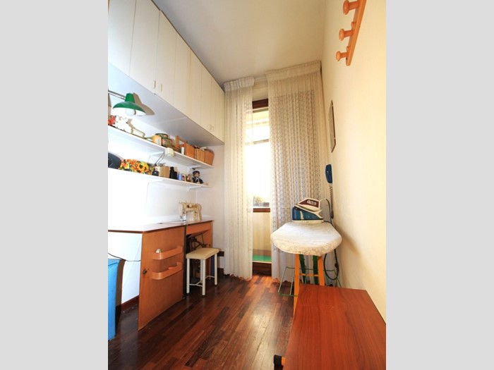 Villa bifamiliare in Vendita a Legnano, 435'000€, 242 m²