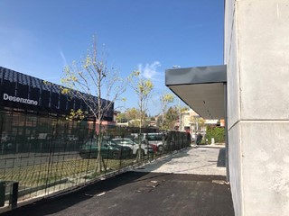 Immobile commerciale in Vendita a Desenzano del Garda, 4'000'000€, 380 m²