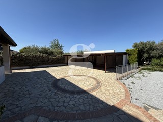 Villa in Vendita a Milazzo, 407 m²