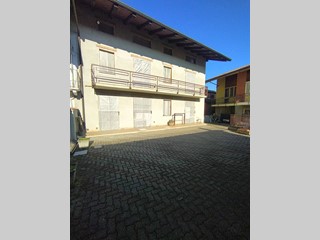 Casa Indipendente in Vendita a Foglizzo, 109'000€, 210 m²