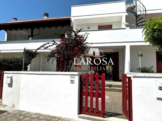 Casa Indipendente in Vendita a Melendugno, zona San Foca, 220'000€, 94 m²