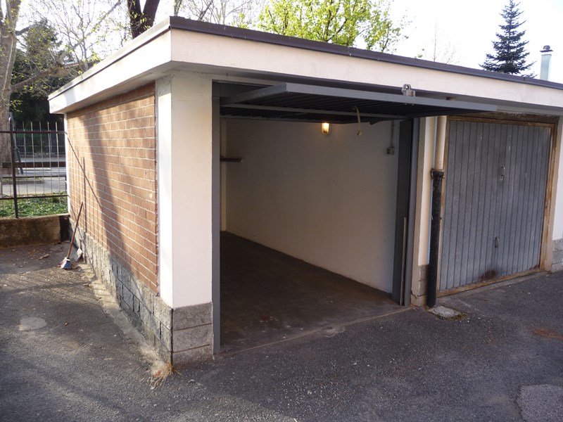 Box in Affitto a Nichelino, zona CENTRALE, 12 m²