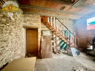Casa Semi Indipendente in Vendita a Giavera del Montello, 50'000€, 120 m²