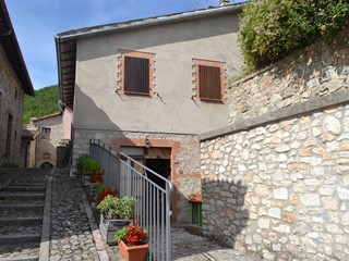 Loft in Vendita a Vallo di Nera, 29'000€, 35 m²