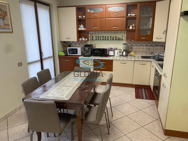 Trilocale in Vendita a Fabriano, 85'000€, 80 m²