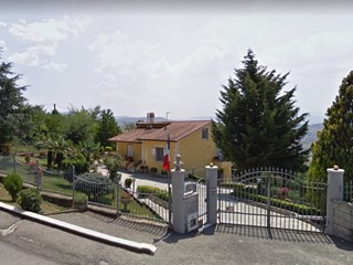 Villa in Vendita a Villanova del Battista, 112'000&euro;, 156 m²
