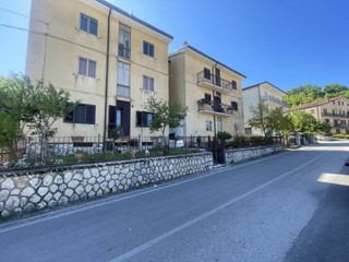 Trilocale in Vendita a Montemarano, 69'000&euro;, 80 m²