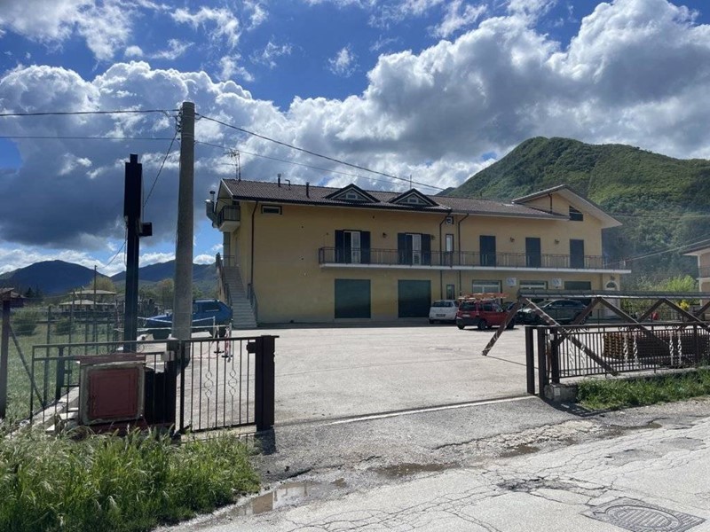 Appartamento in Vendita a Volturara Irpina, 500 m²