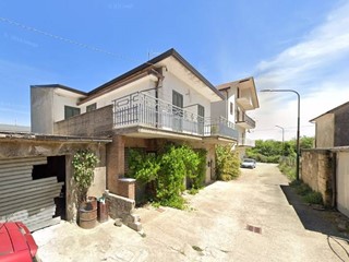 Casa Indipendente in Vendita a Vallata, 95'000&euro;, 205 m²