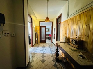 Appartamento in Vendita a Grottaminarda, 110'000&euro;, 180 m²