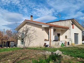 Casa Indipendente in Vendita a San Nicola Baronia, 52'500&euro;, 75 m²