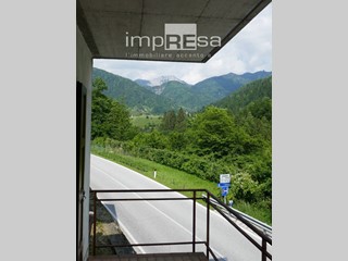 Casa Semi Indipendente in Vendita a Paularo, 27'000€, 250 m²