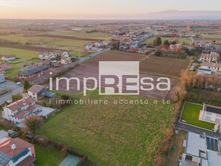 Terreno edificabile in Vendita a Paese, 115'000€, 665 m²