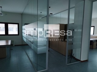 Ufficio in Vendita a Treviso, 250'000€, 133 m²