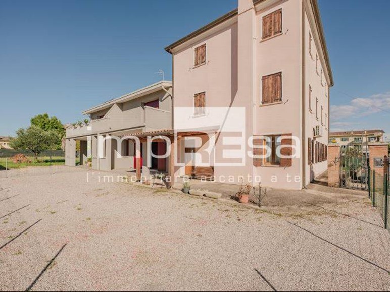Casa Semi Indipendente in Vendita a Treviso, 230'000€, 215 m²
