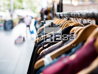 Negozio in Vendita a Treviso, 520'000€, 250 m²