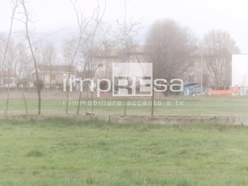 Terreno industriale in Vendita a Paese, 155'000€, 7600 m²