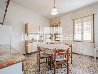 Quadrilocale in Vendita a Treviso, 90'000€, 95 m²