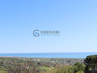 Trilocale in Vendita a Colonnella, 82'000€, 80 m²