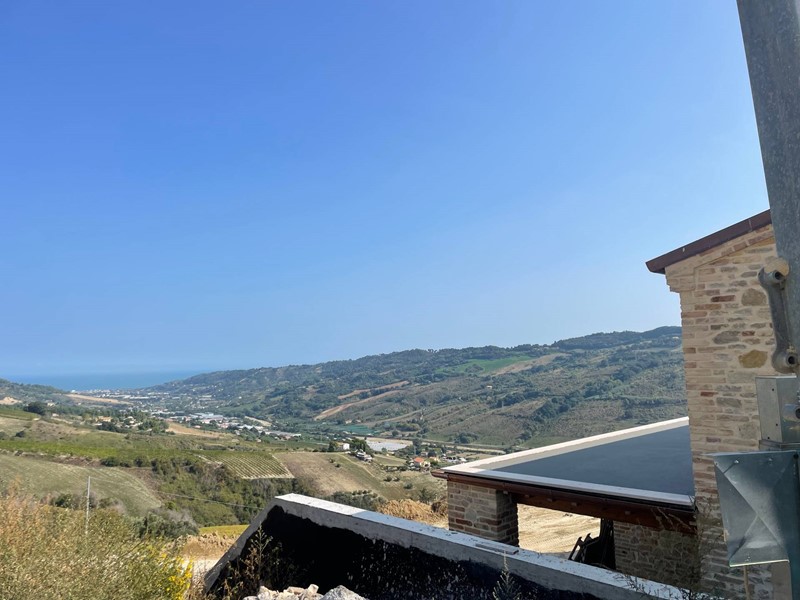 Rustico in Vendita a Ripatransone, 650'000€, 200 m²