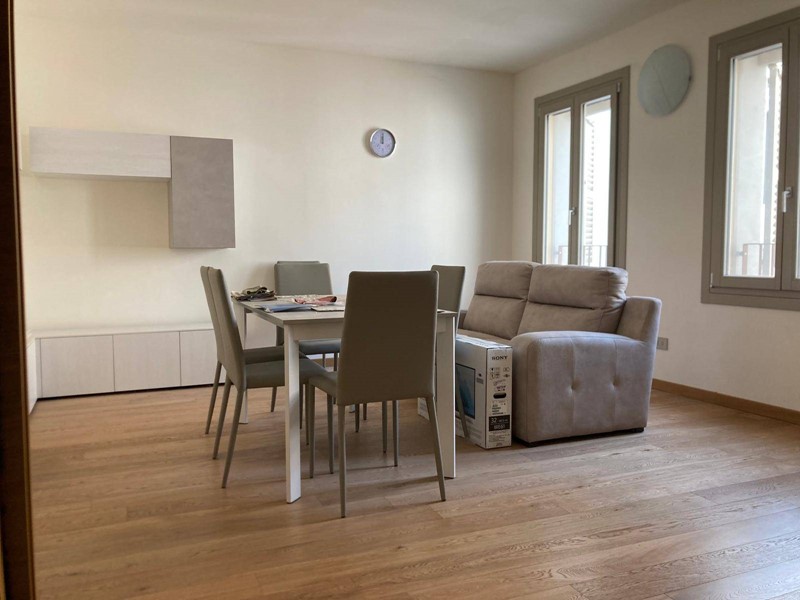 Quadrilocale in Vendita a Mantova, 420'000&euro;, 112 m²