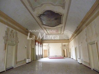 Appartamento in Vendita a Treviso, 1'500'000€, 300 m²