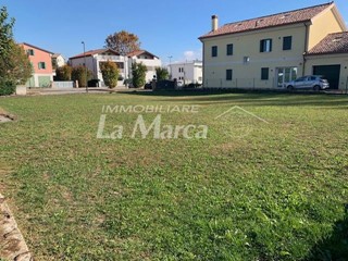 Terreno edificabile in Vendita a Treviso, 145'000€, 711 m²