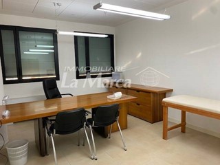 Ufficio in Affitto a Treviso, 750€, 45 m²