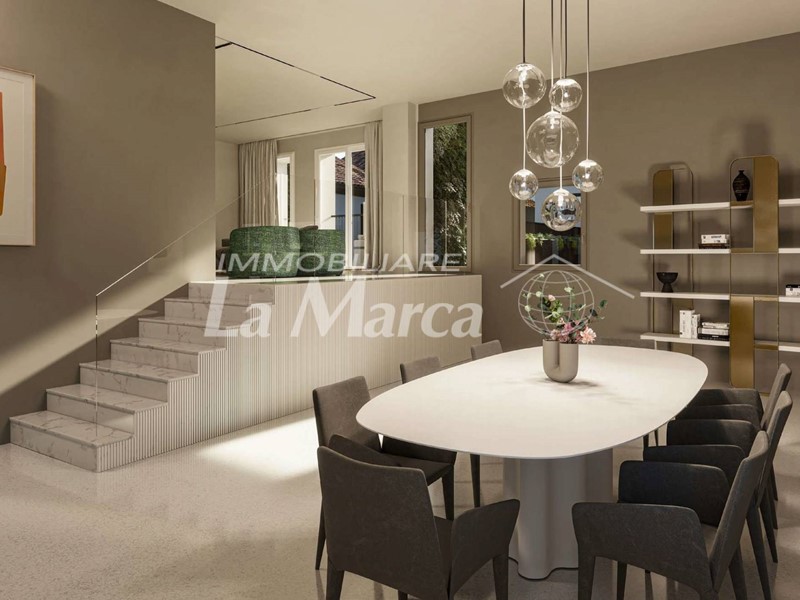 Appartamento in Vendita a Treviso, 232 m²