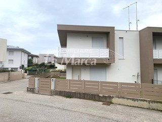 Casa Semi Indipendente in Vendita a Silea, 425'000€, 170 m²