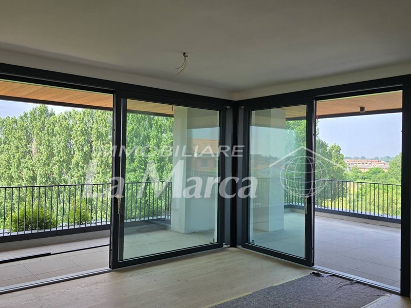 Attico in Vendita a Treviso, 600'000&euro;, 206 m²