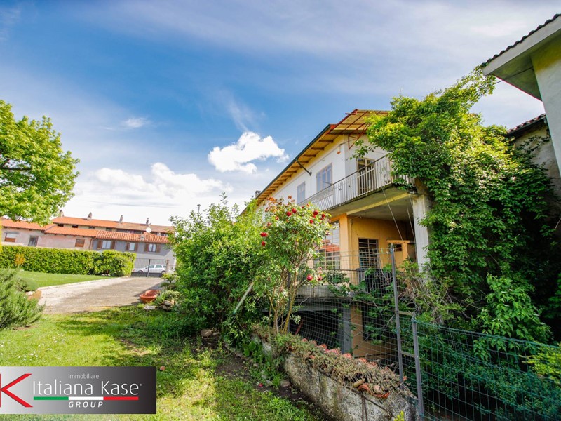 Casa Semi Indipendente in Vendita a San Giorgio Canavese, 119'000€, 240 m²