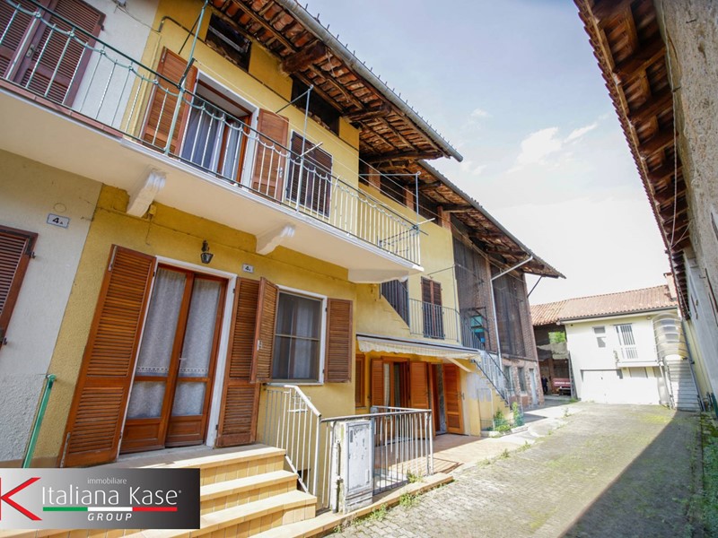 Casa Semi Indipendente in Vendita a Cuceglio, 69'000€, 110 m²