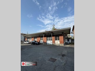 Immobile commerciale in Vendita a Collegno, 149'000€, 440 m²