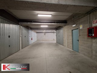 Box in Vendita a Gassino Torinese, 19'900€, 27 m²
