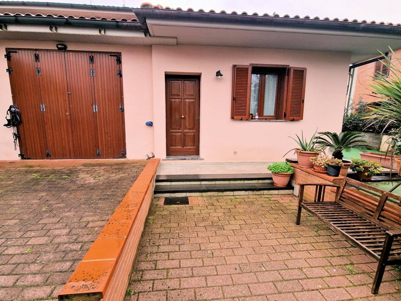 Casa Semi Indipendente in Vendita a Gavorrano, 330'000€, 170 m²