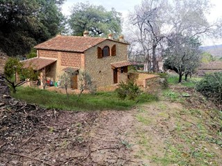 Rustico in Vendita a Volterra, 100'000€, 130 m²
