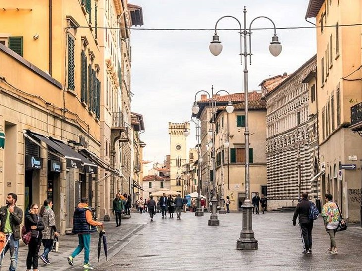 Appartamento in Vendita a Pistoia, 360'000€, 133 m²