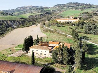 Rustico in Vendita a Volterra, 650'000€, 1743 m²