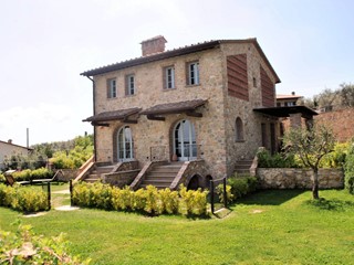 Rustico in Vendita a Chianni, 525'000€, 131 m²