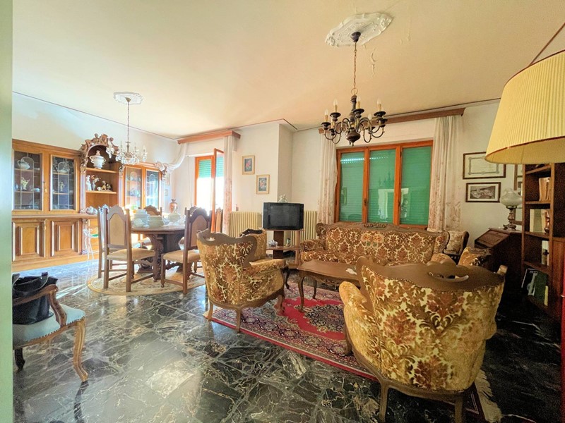 Quadrilocale in Vendita a Volterra, 180'000€, 120 m²