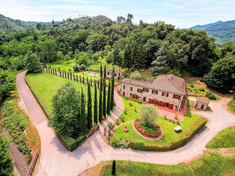 Rustico in Vendita a Lucca, 3'850'000€, 900 m²