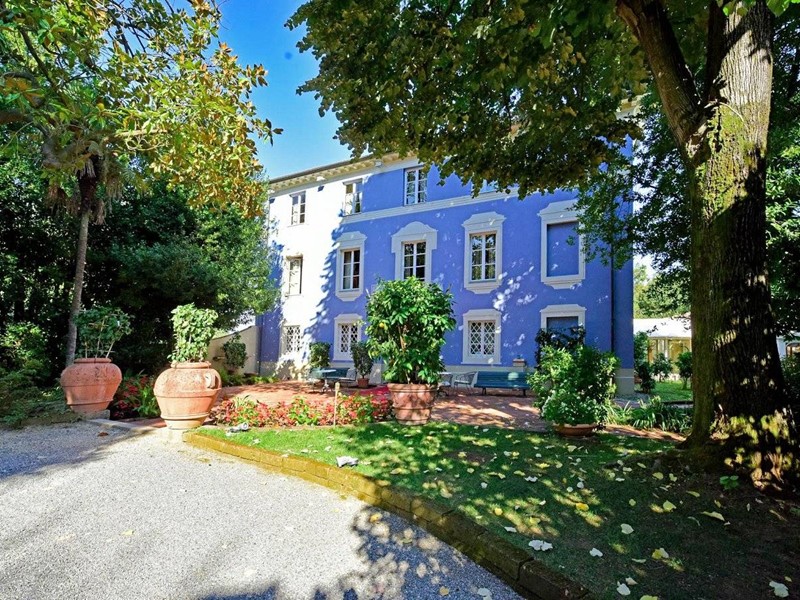 Villa in Vendita a Lucca, 2'300'000&euro;, 1200 m²