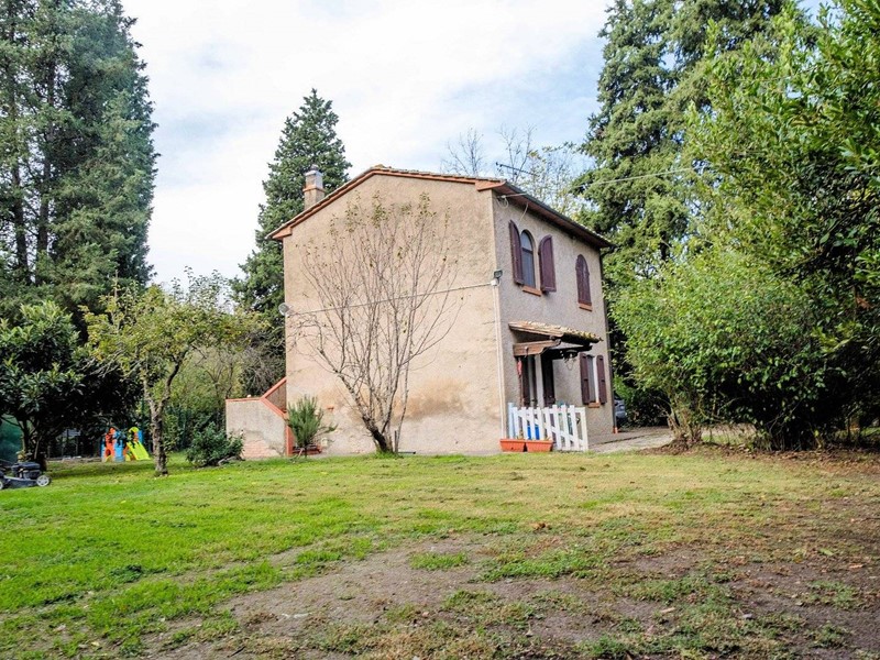 Rustico in Vendita a Volterra, 300'000€, 108 m²