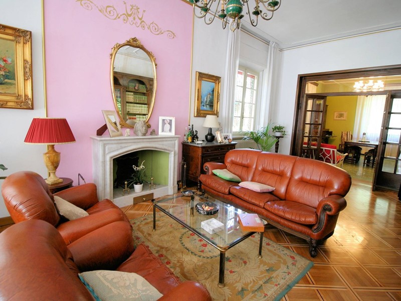 Villa in Vendita a Altopascio, 620'000€, 425 m²