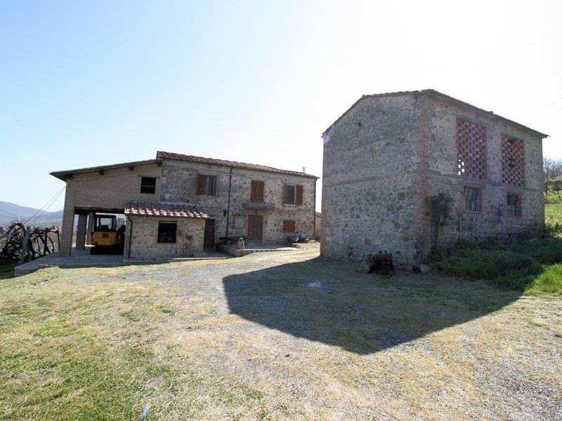 Rustico in Vendita a Roccastrada, 330'000€, 407 m²